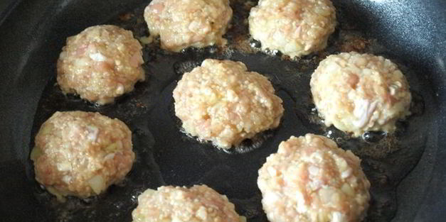 котлеты из индюшиного фарша с кус-кусом