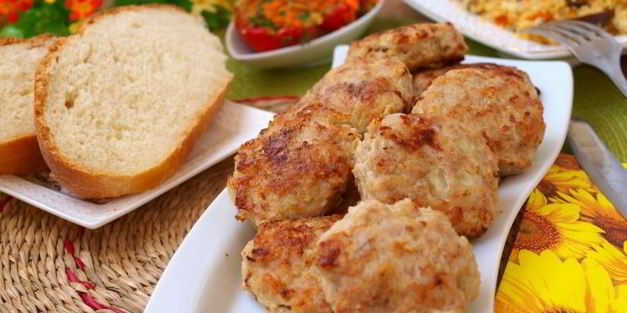 котлеты из индюшиного фарша с кус-кусом