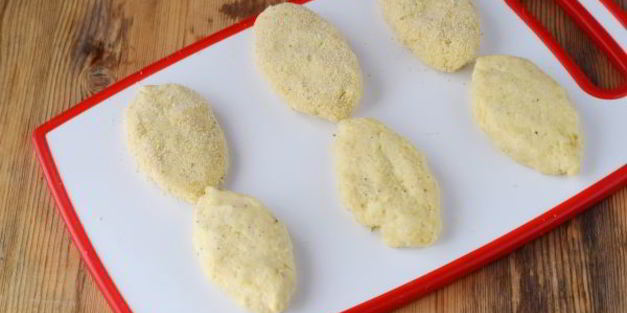 котлеты картофельные с грибной подливкой