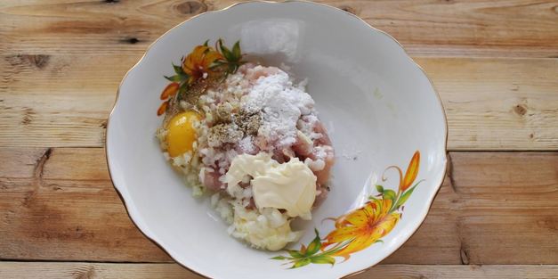 котлеты куриные рубленные с майонезом