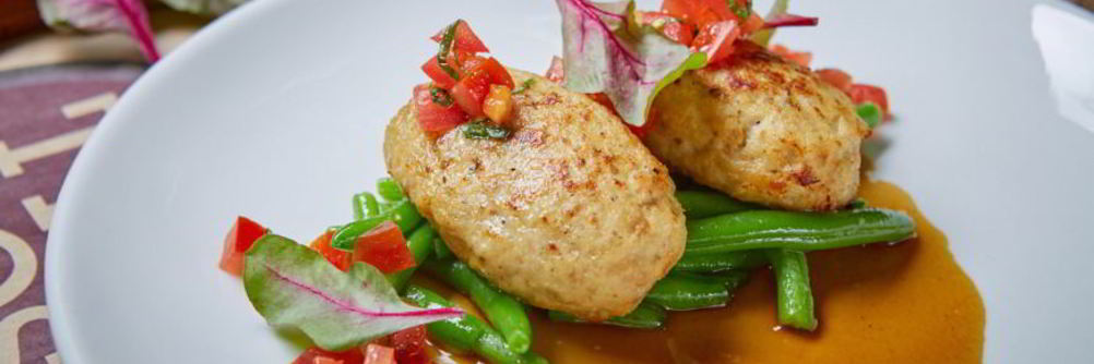 Котлеты куриные с фасолью