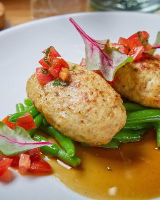 Котлеты куриные с фасолью