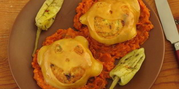 котлеты-привидения с пряным тыквенным соусом