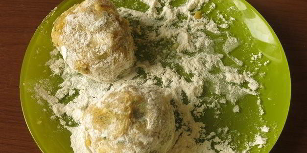 котлеты-привидения с пряным тыквенным соусом