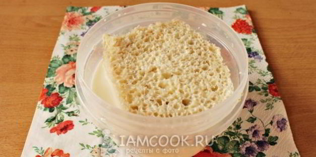 котлеты с подливкой на сковороде