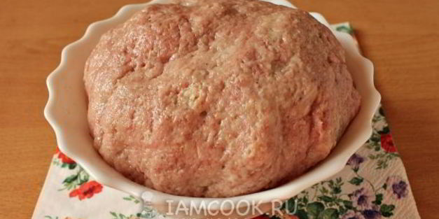 котлеты с подливкой на сковороде