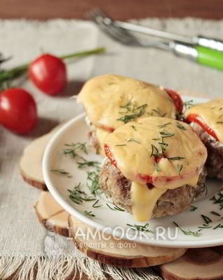 Котлеты с помидорами и сыром в духовке
