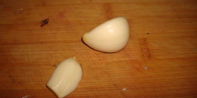 котлеты с розмарином в беконе