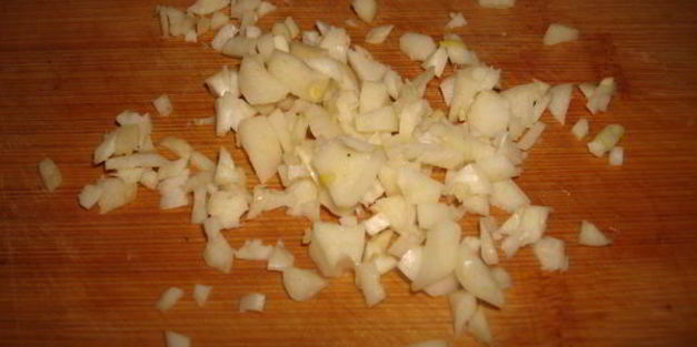 котлеты с розмарином в беконе