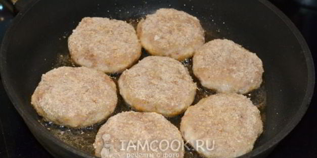 куриные котлеты с гречкой