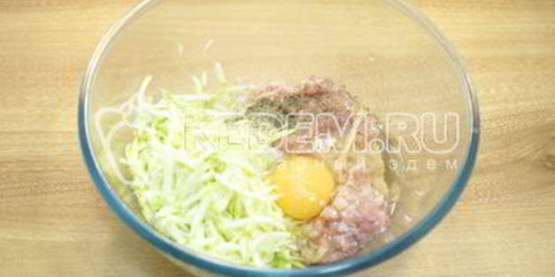 куриные котлеты с кабачком