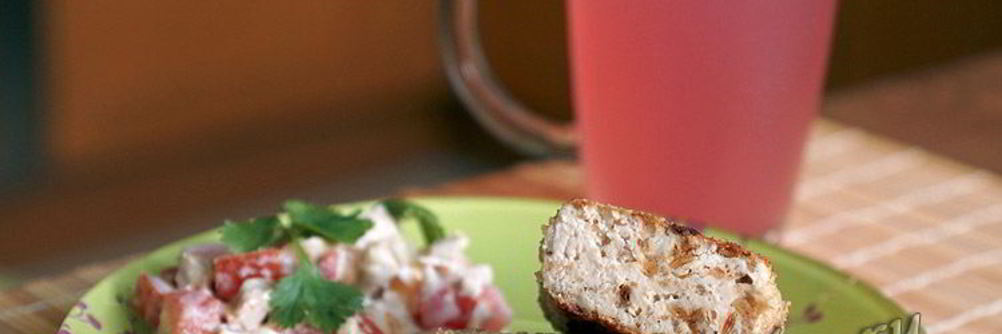 Куриные котлеты с луком