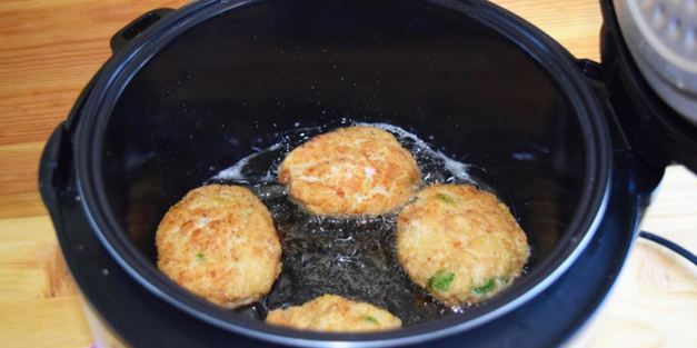 куриные котлеты с рисом