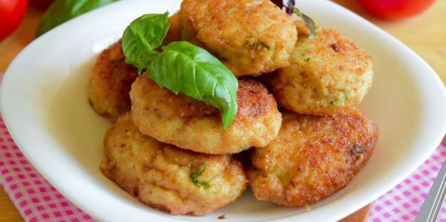 куриные котлеты с рисом