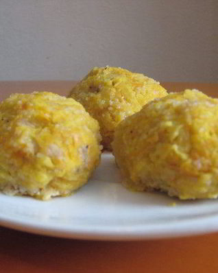 Паровые фруктовые котлетки