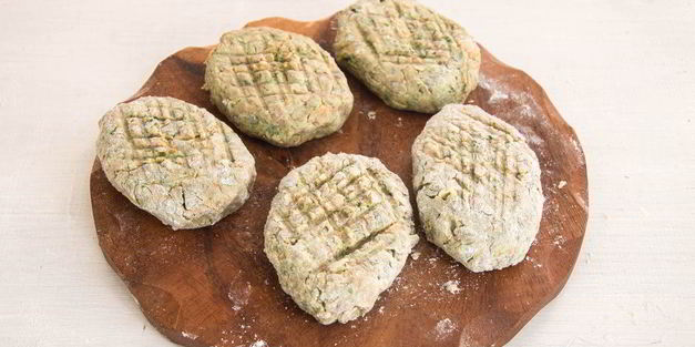 постные котлеты из фасоли с овощами