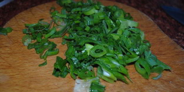 рыбные котлетки под лимонно-сметанным соусом