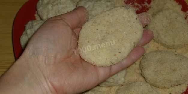 рыбные котлеты с манкой