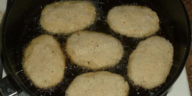 рыбные котлеты с манкой