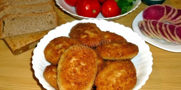 рыбные котлеты с манкой