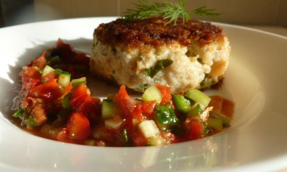 Рецепт шведские рыбные котлеты с освежающей сальсой