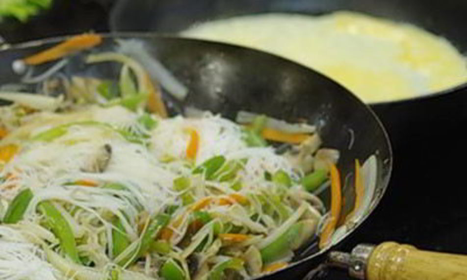 Рецепт лапша с говядиной и овощами по-корейски