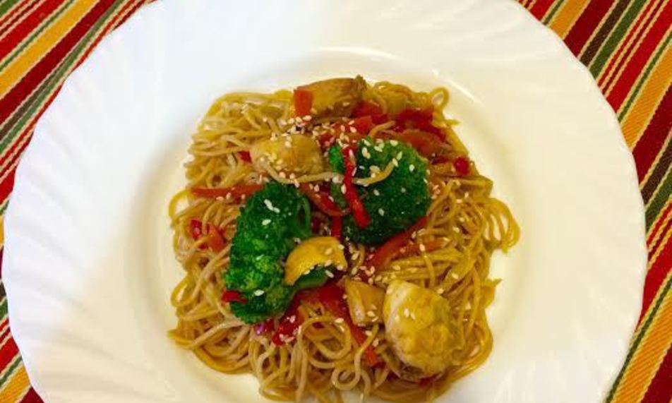 Рецепт лапша с курицей и овощами