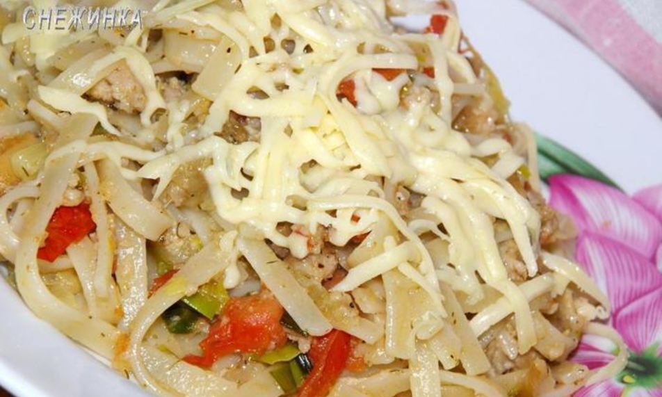 Рецепт лапша с мясным соусом по-домашнему