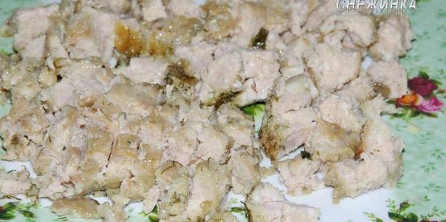 лапша с мясным соусом по-домашнему