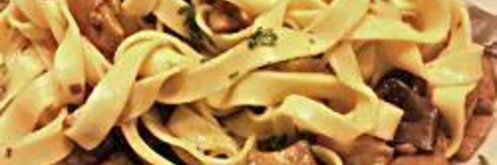 Лапша тальятелле с лисичками