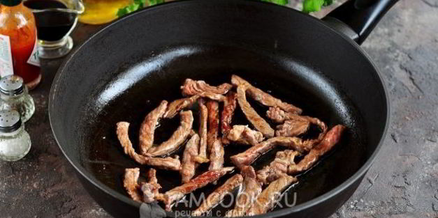 лапша удон с говядиной и овощами