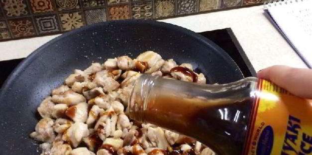 лапша удон с курицей терияки