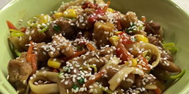 лапша удон с курицей терияки