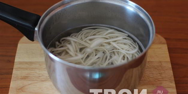 лапша удон в кокосовом молоке с креветками