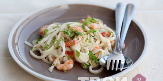 лапша удон в кокосовом молоке с креветками