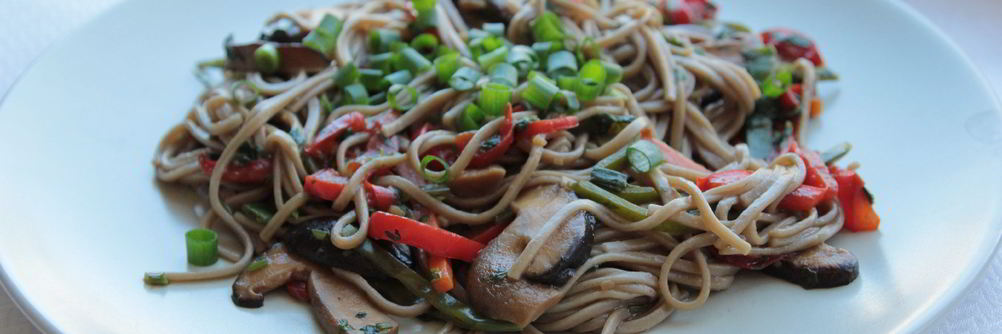 Летняя лапша соба stir-fry