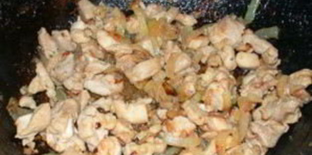 каннеллони, фаршированные курицей и грибами