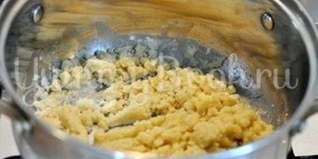 каннеллони с мясом под соусом бешамель