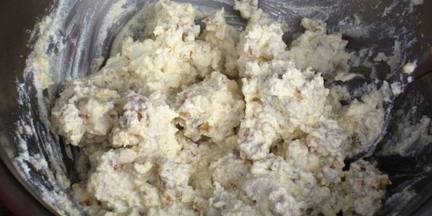 каннелони с козьим сыром и орехами под соусом бешамель