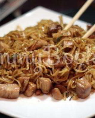 Китайская жаренная лапша