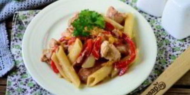 макароны пенне с курицей по-мексикански