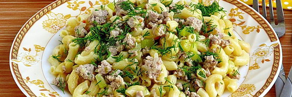 Макароны с фаршем и кабачками