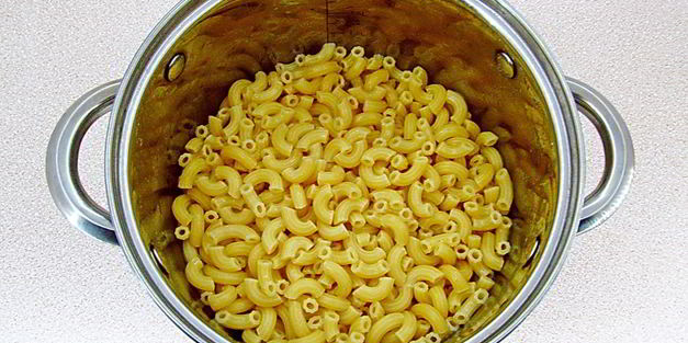 макароны с фаршем и кабачками