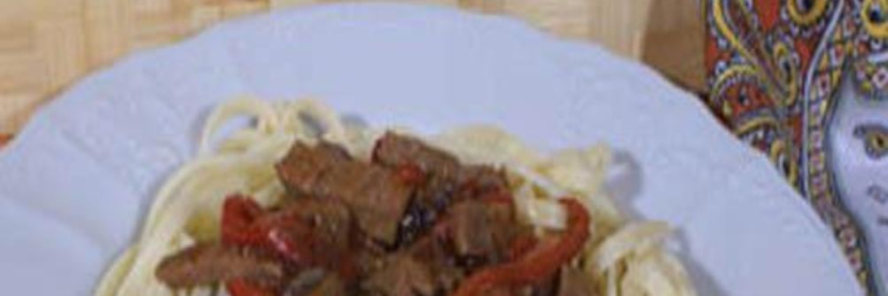 Макароны с говядиной и перцем