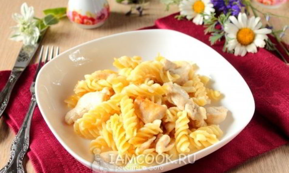Рецепт макарон с курицея в мультиварке