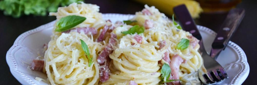 Макароны с ветчиной и сыром