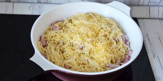 макароны с ветчиной и сыром