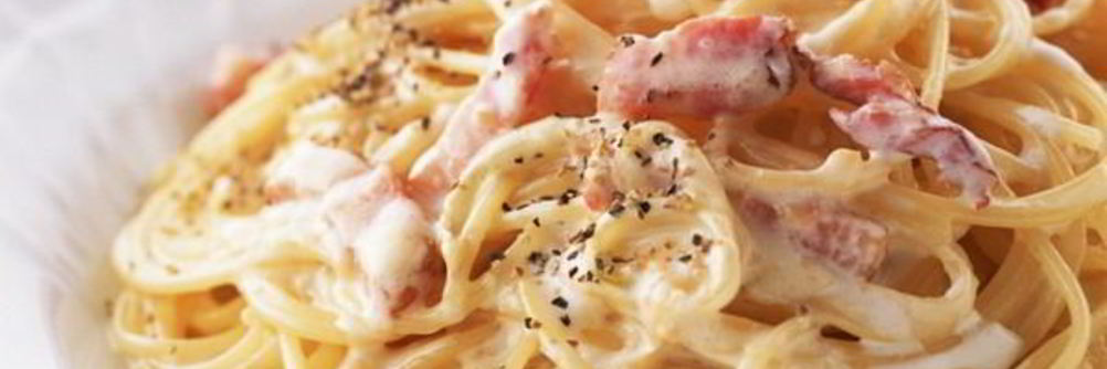 Паста Карбонара с беконом в сливках