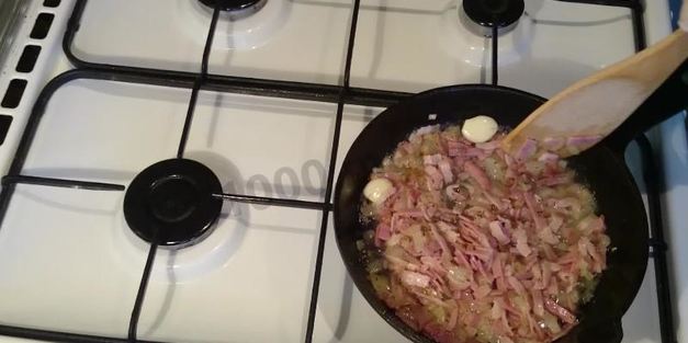 паста карбонара со сливками