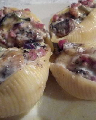 Паста конкильони с грибной начинкой